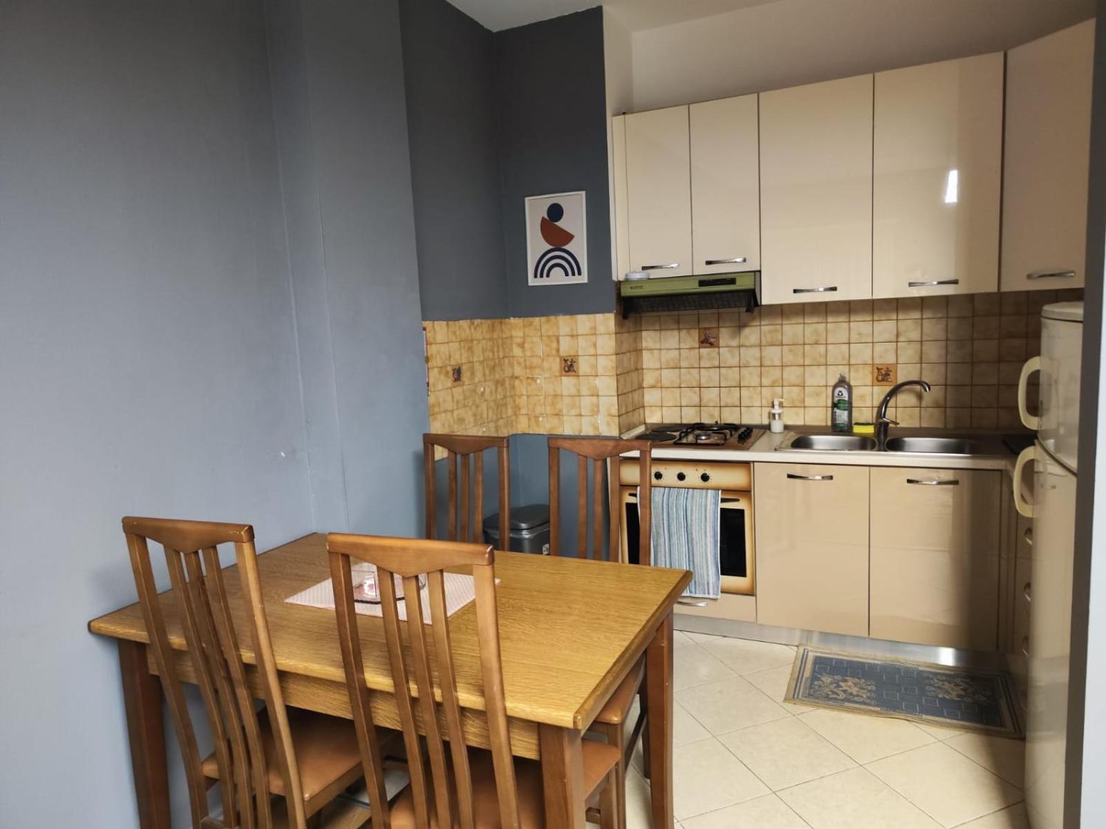 The Best Guesthouse In Тирана Экстерьер фото